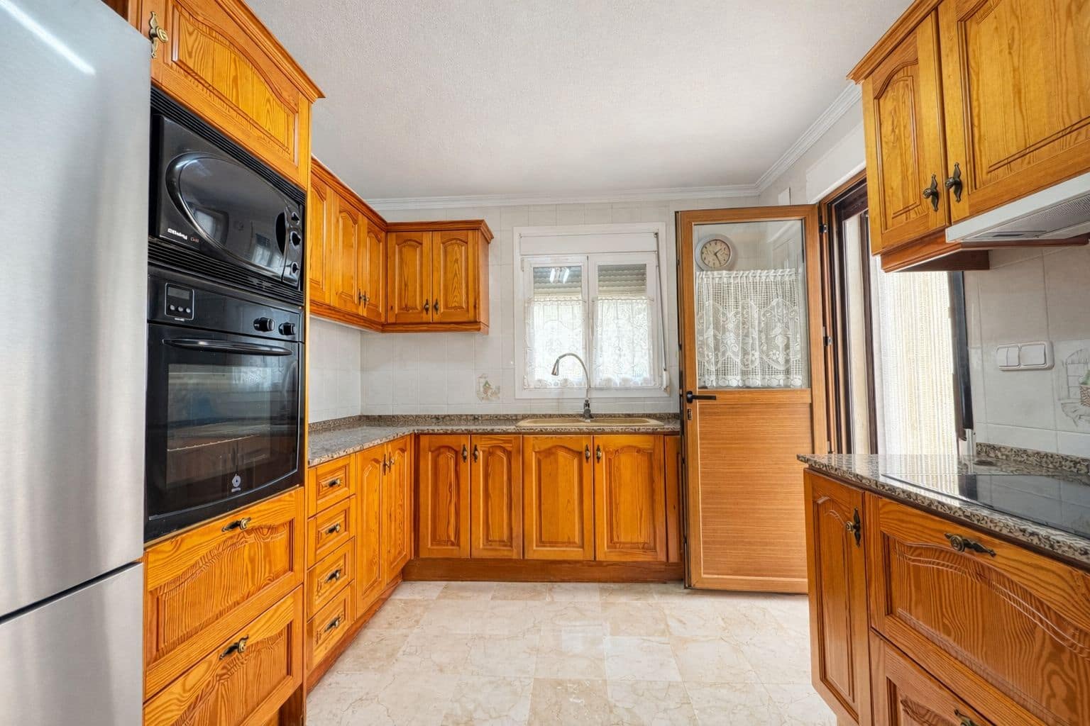 5 bedroom Villa for sale in Denia with pool garage - € 795,000 (Ref: 9478923)