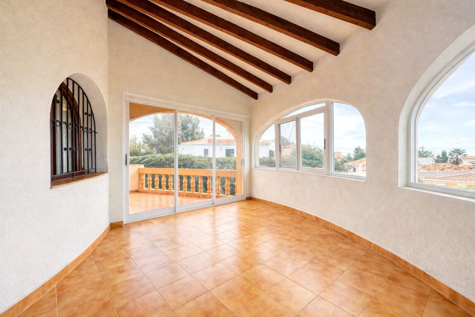 5 bedroom Villa for sale in Denia with pool garage - € 795,000 (Ref: 9478923)