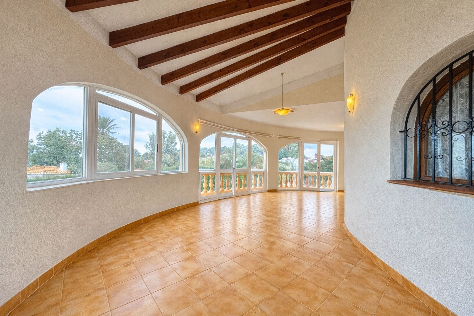 5 bedroom Villa for sale in Denia with pool garage - € 795,000 (Ref: 9478923)