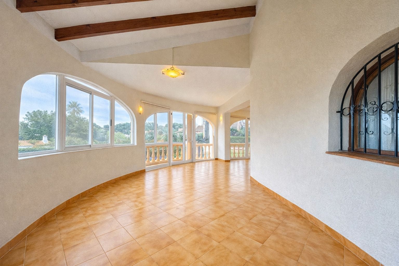 5 bedroom Villa for sale in Denia with pool garage - € 795,000 (Ref: 9478923)