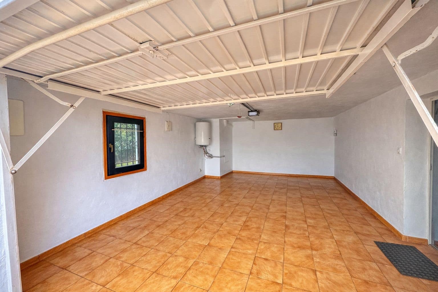 5 bedroom Villa for sale in Denia with pool garage - € 795,000 (Ref: 9478923)