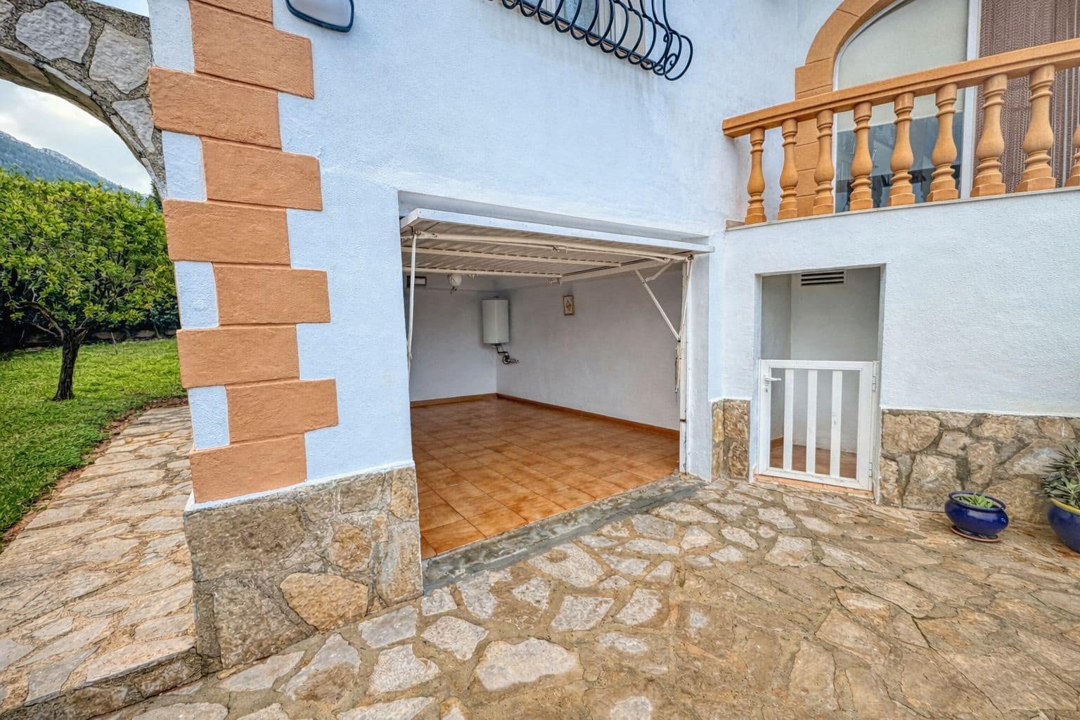 5 bedroom Villa for sale in Denia with pool garage - € 795,000 (Ref: 9478923)