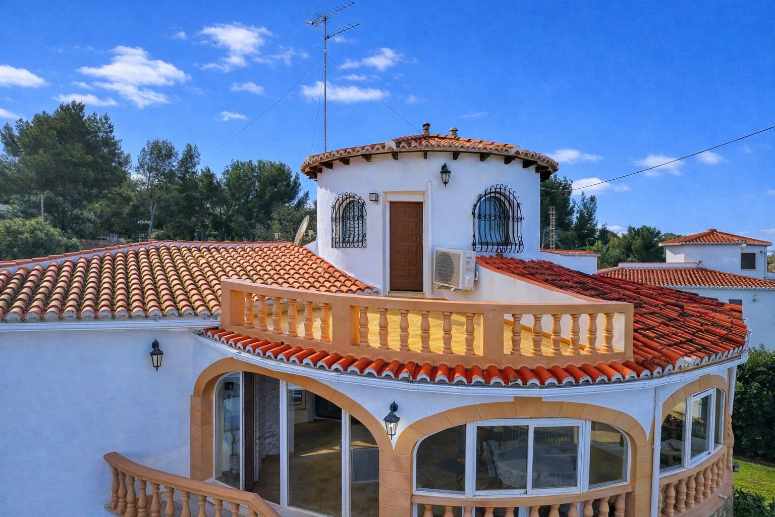 5 bedroom Villa for sale in Denia with pool garage - € 795,000 (Ref: 9478923)