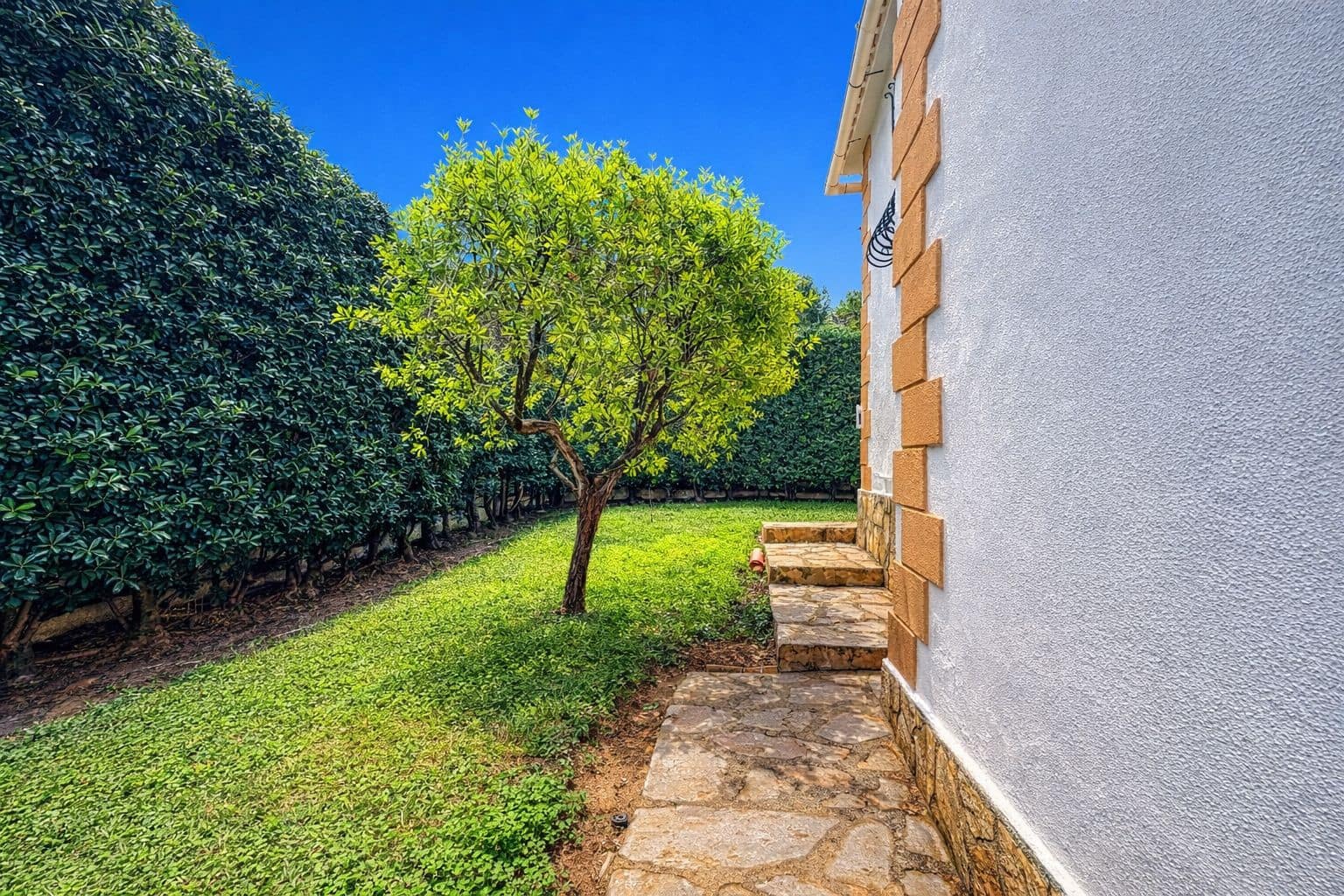 5 bedroom Villa for sale in Denia with pool garage - € 795,000 (Ref: 9478923)