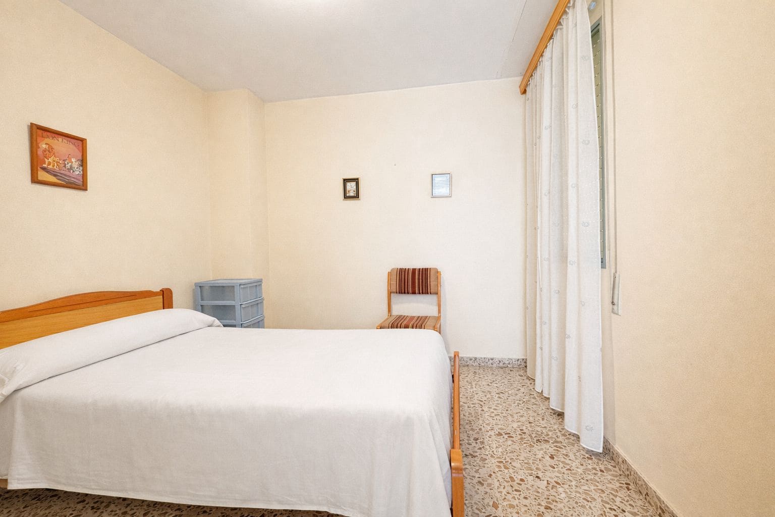 4 makuuhuone Omakotitalo myytävänä paikassa Pego - 185 000 € (Ref: 9596789)