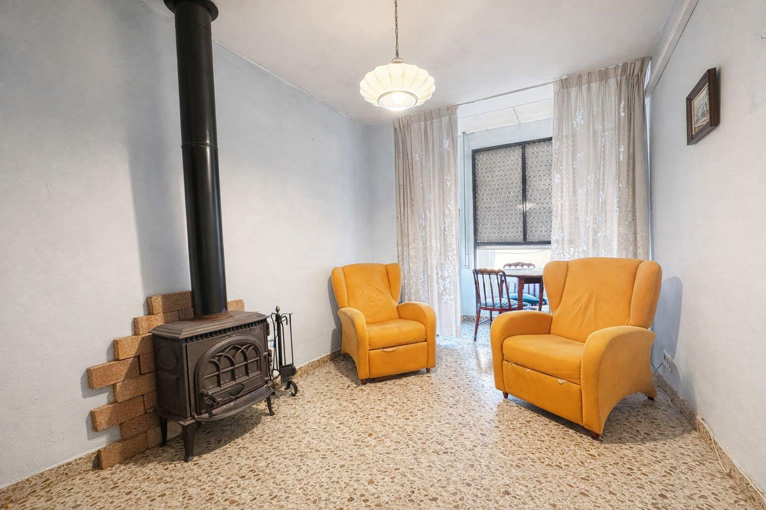 4 makuuhuone Omakotitalo myytävänä paikassa Pego - 185 000 € (Ref: 9596789)