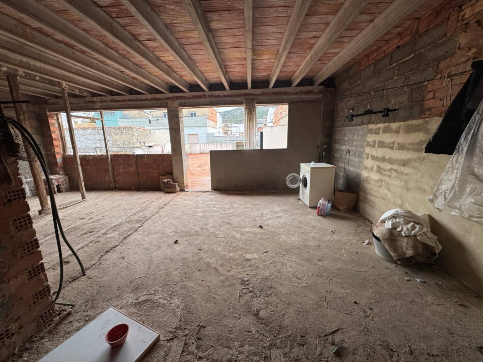 4 bedroom Townhouse for sale in Pego - € 195,000 (Ref: 9596789)