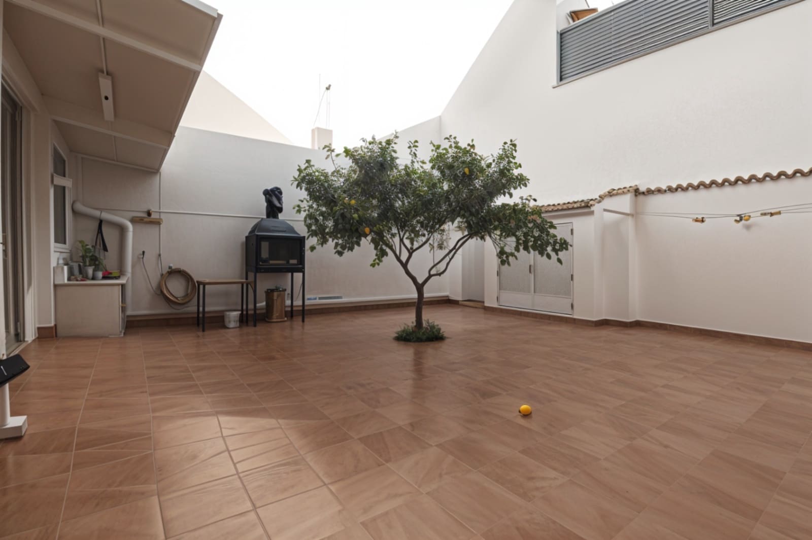 Casa de 3 habitaciones en Pego en venta - 349.000 € (Ref: 9609459)