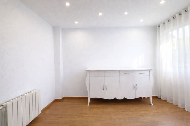 4 sovrum Hus till salu i Pego - 340 000 € (Ref: 9609459)