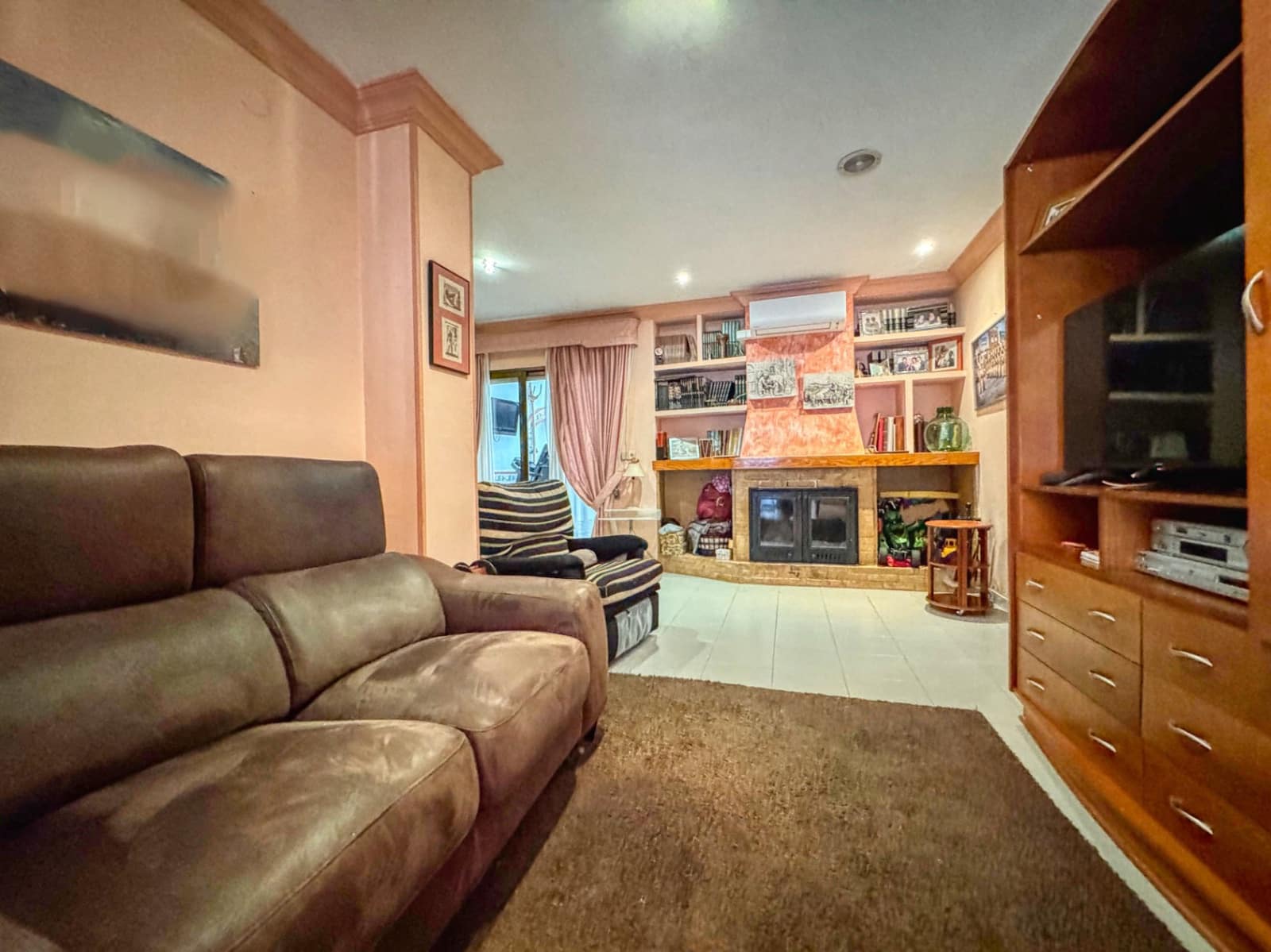 7 slaapkamer Huis te koop in Pego met garage - € 259.000 (Ref: 9618377)