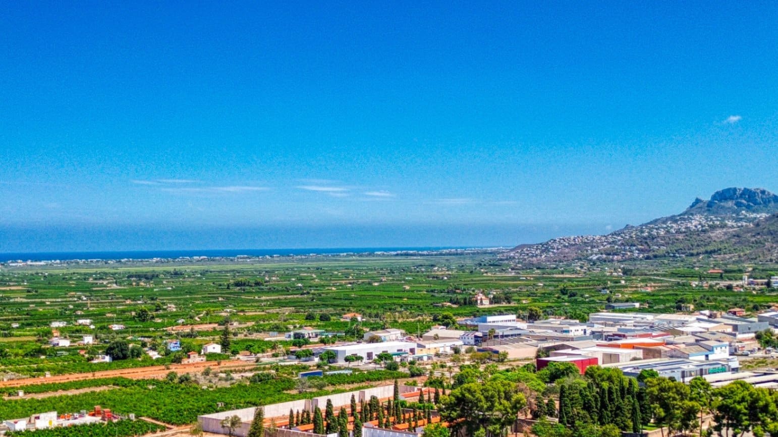 7 slaapkamer Huis te koop in Pego met garage - € 259.000 (Ref: 9618377)