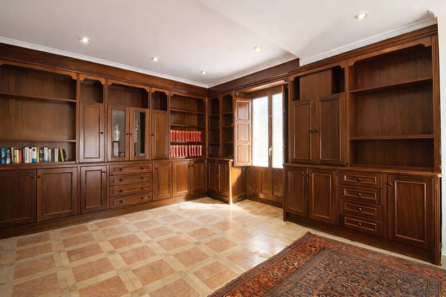 7 slaapkamer Villa te koop in Pego met zwembad garage - € 995.000 (Ref: 9660784)