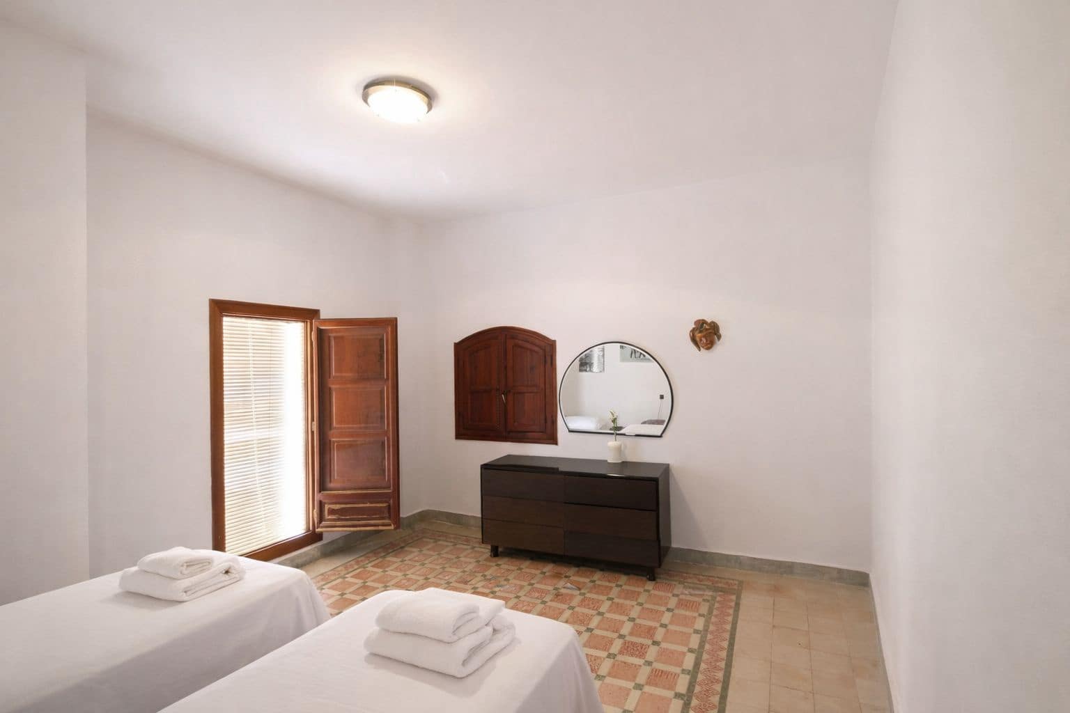 7 slaapkamer Villa te koop in Pego met zwembad garage - € 995.000 (Ref: 9660784)