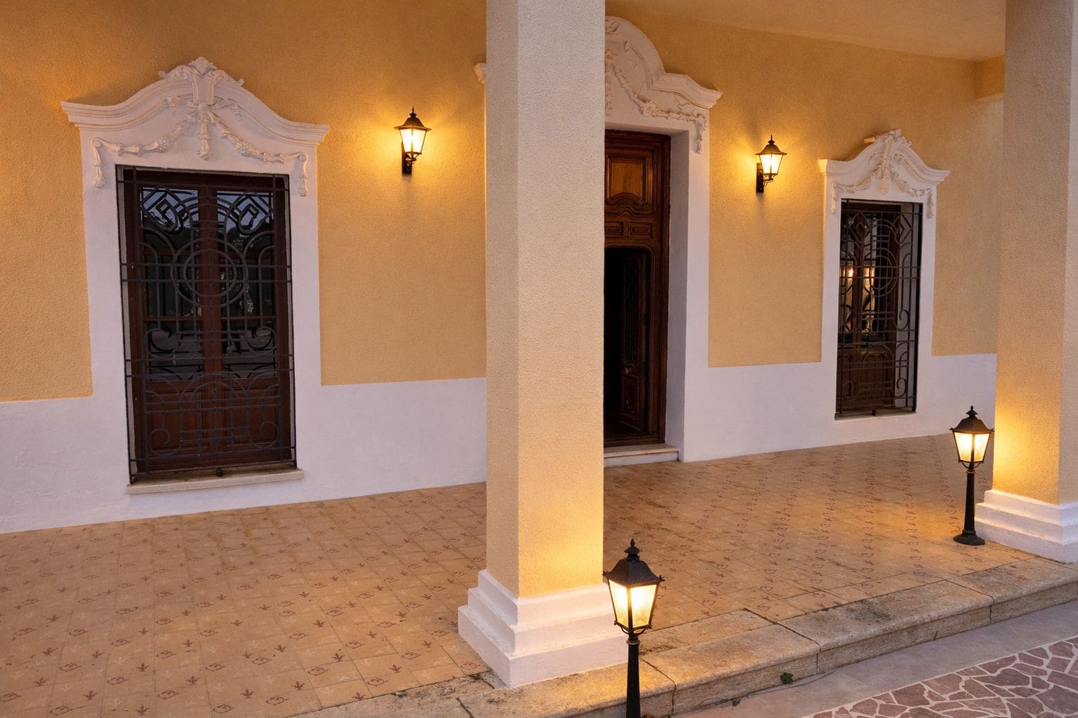 7 slaapkamer Villa te koop in Pego met zwembad garage - € 995.000 (Ref: 9660784)