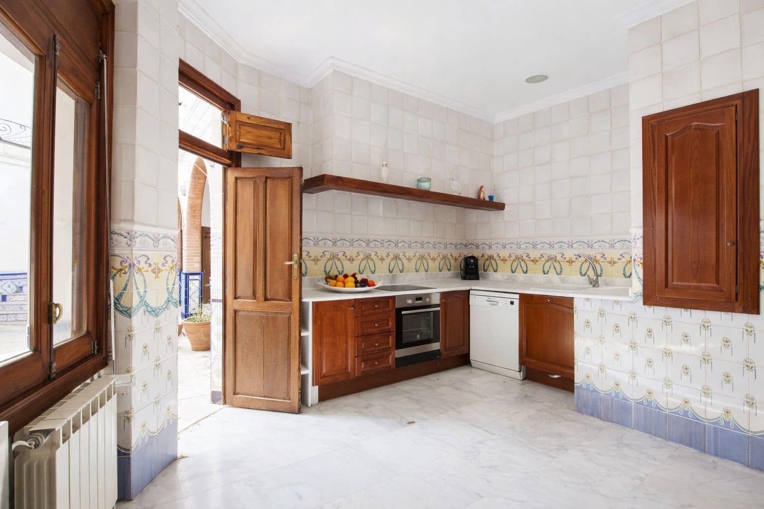 7 slaapkamer Villa te koop in Pego met zwembad garage - € 995.000 (Ref: 9660784)