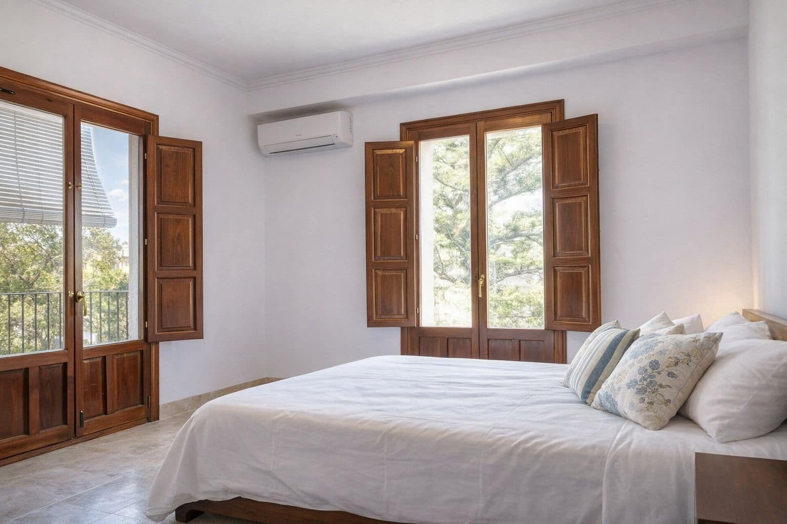 7 slaapkamer Villa te koop in Pego met zwembad garage - € 995.000 (Ref: 9660784)