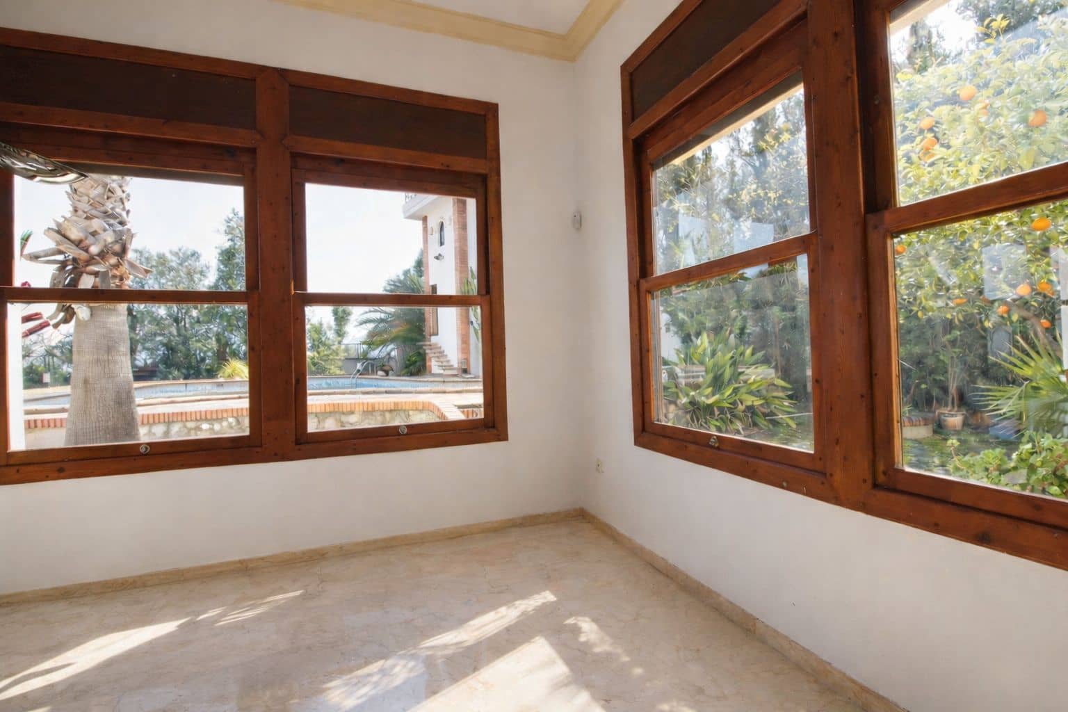 7 slaapkamer Villa te koop in Pego met zwembad garage - € 995.000 (Ref: 9660784)