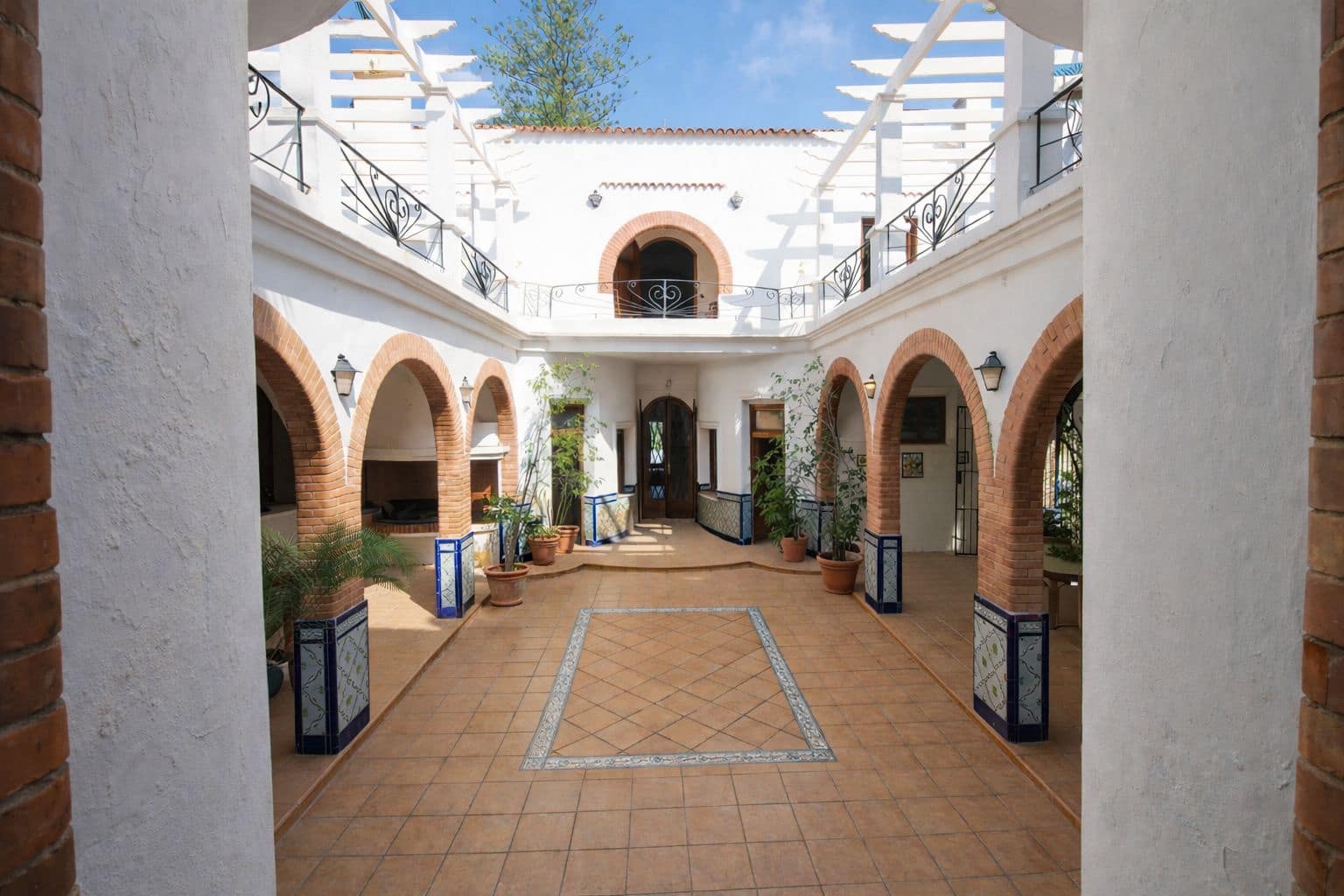 7 slaapkamer Villa te koop in Pego met zwembad garage - € 995.000 (Ref: 9660784)