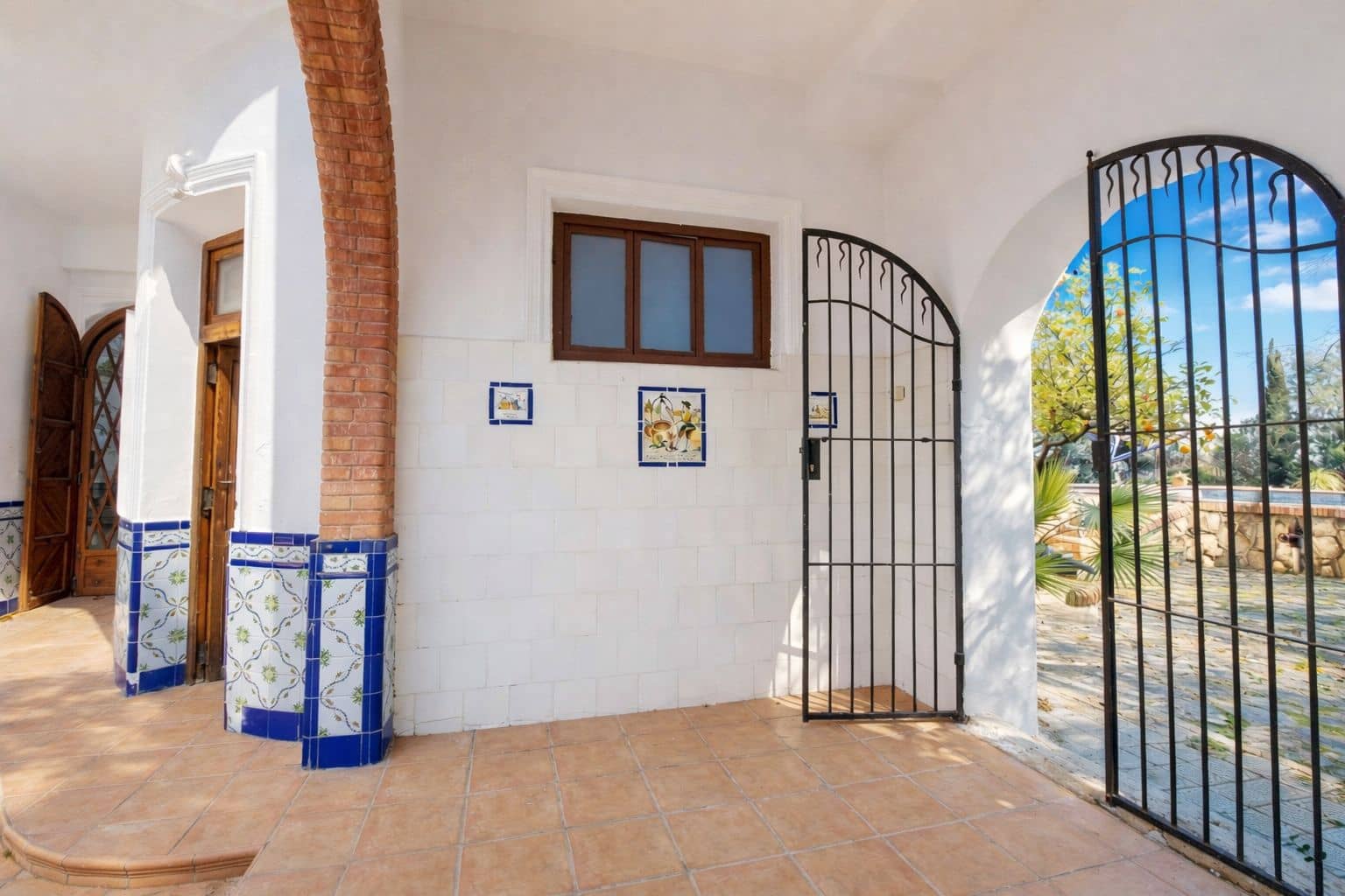 7 slaapkamer Villa te koop in Pego met zwembad garage - € 995.000 (Ref: 9660784)