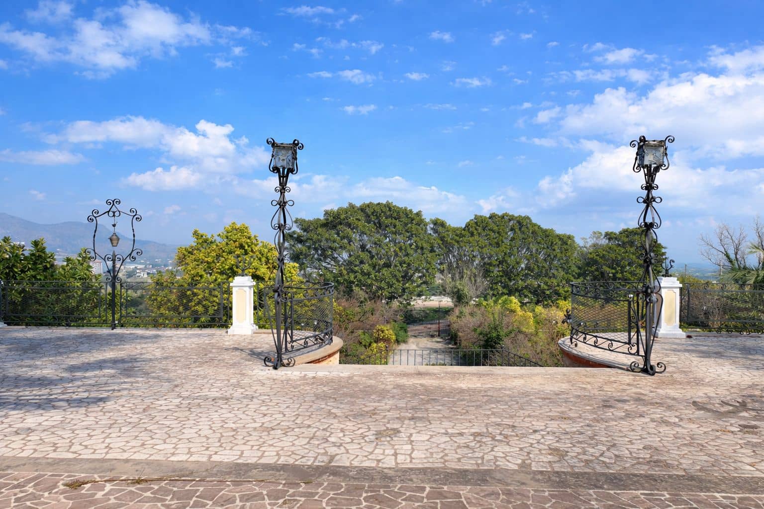 7 slaapkamer Villa te koop in Pego met zwembad garage - € 995.000 (Ref: 9660784)