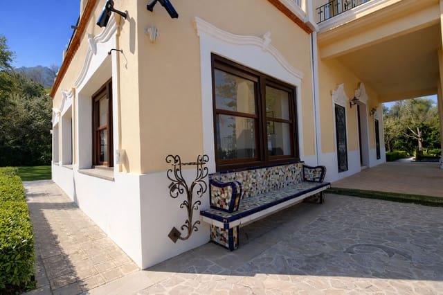 7 slaapkamer Villa te koop in Pego met zwembad garage - € 995.000 (Ref: 9660784)