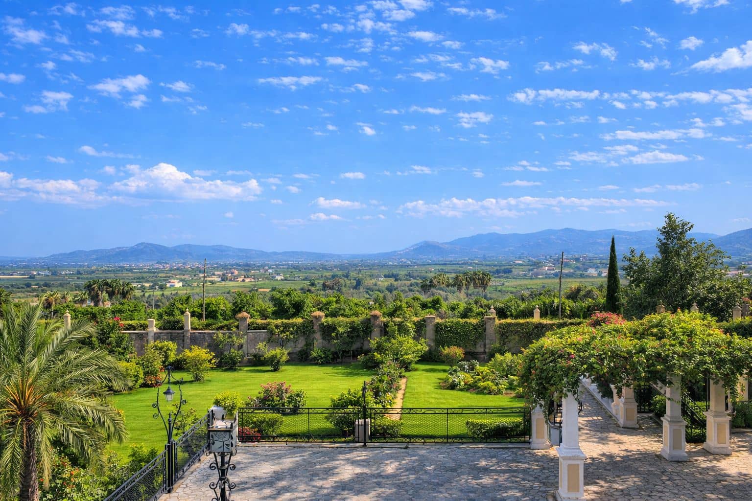 7 slaapkamer Villa te koop in Pego met zwembad garage - € 995.000 (Ref: 9660784)