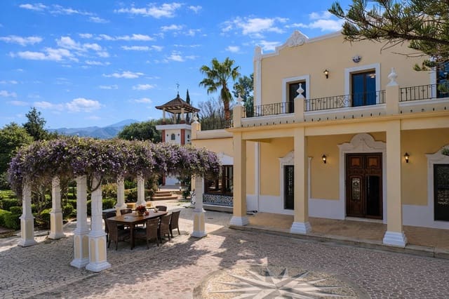 7 slaapkamer Villa te koop in Pego met zwembad garage - € 995.000 (Ref: 9660784)