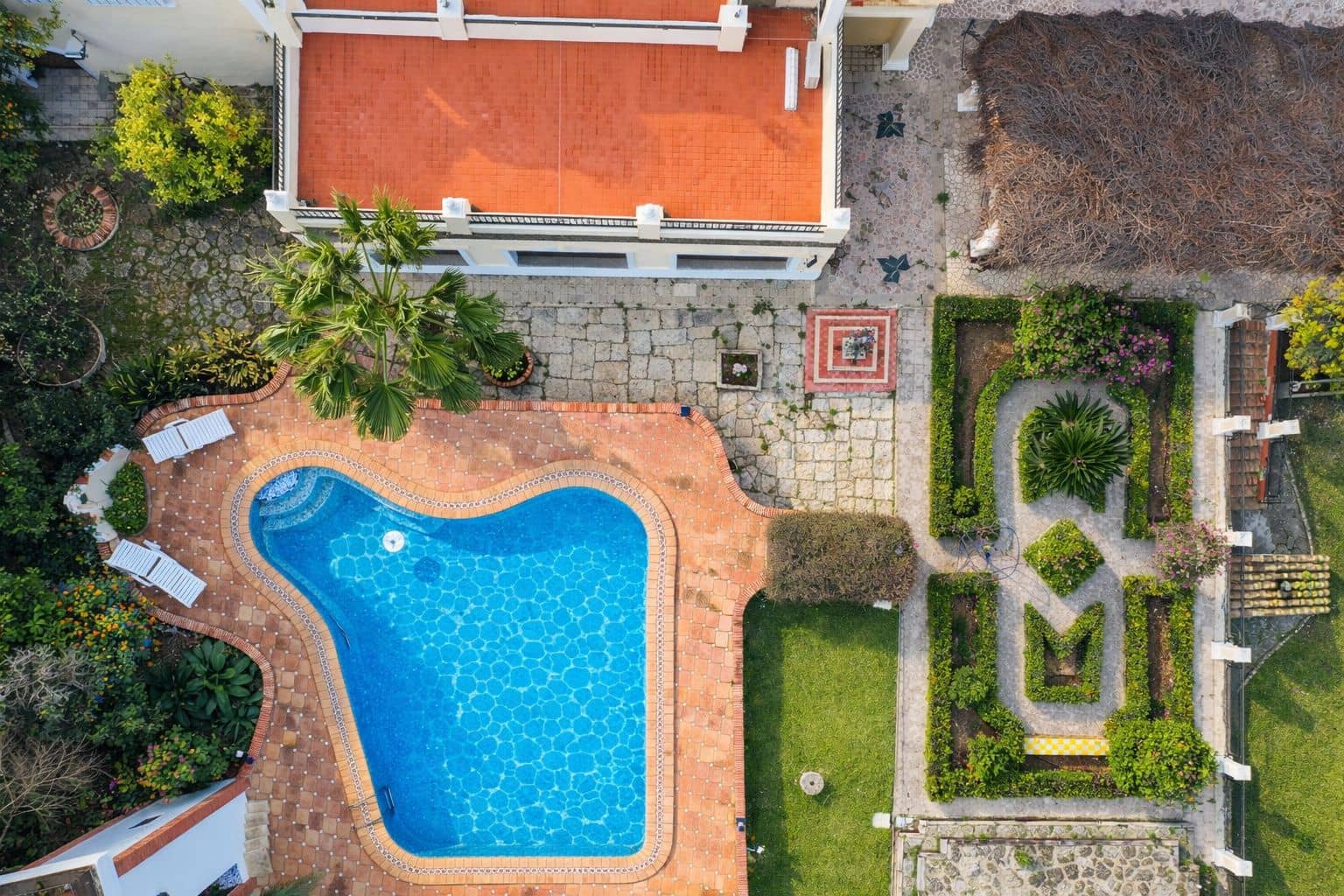 7 slaapkamer Villa te koop in Pego met zwembad garage - € 995.000 (Ref: 9660784)