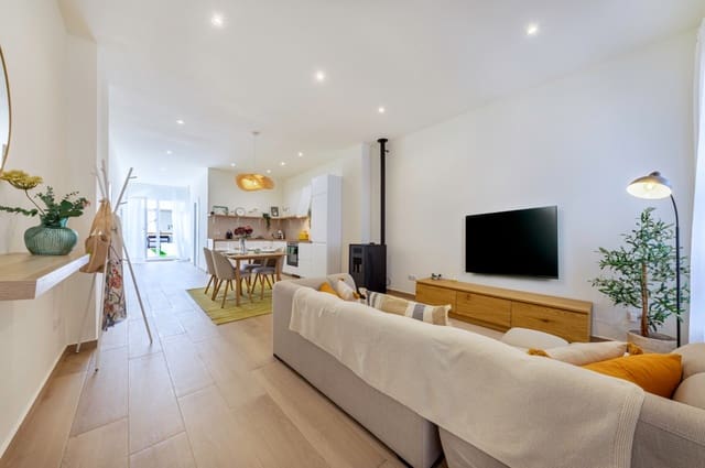 4 bedroom Villa for sale in Pego with pool garage - € 259,700 (Ref: 9742144)