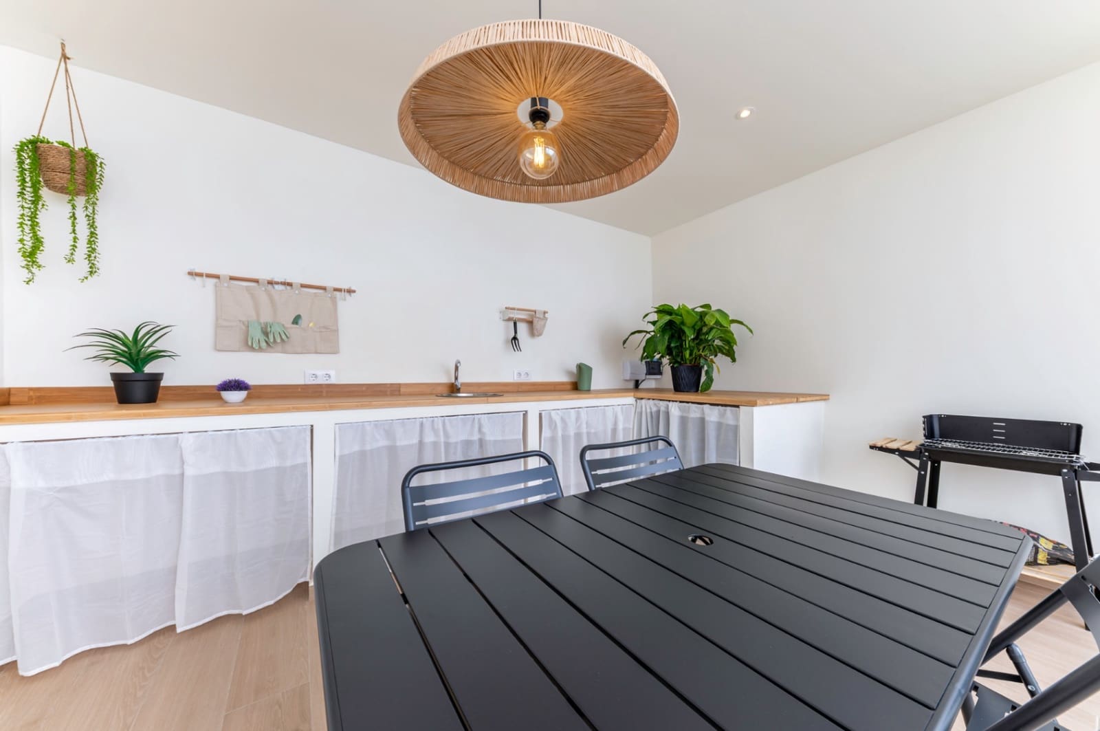 4 bedroom Villa for sale in Pego with pool garage - € 259,700 (Ref: 9742144)