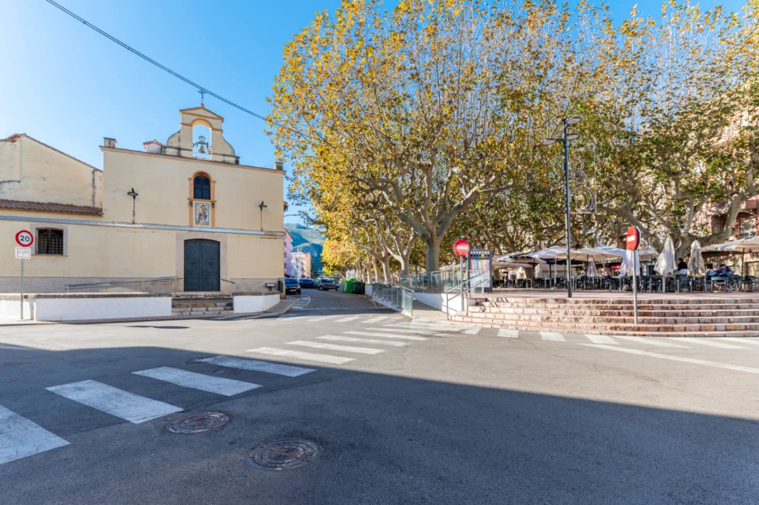 4 bedroom Villa for sale in Pego with pool garage - € 259,700 (Ref: 9742144)