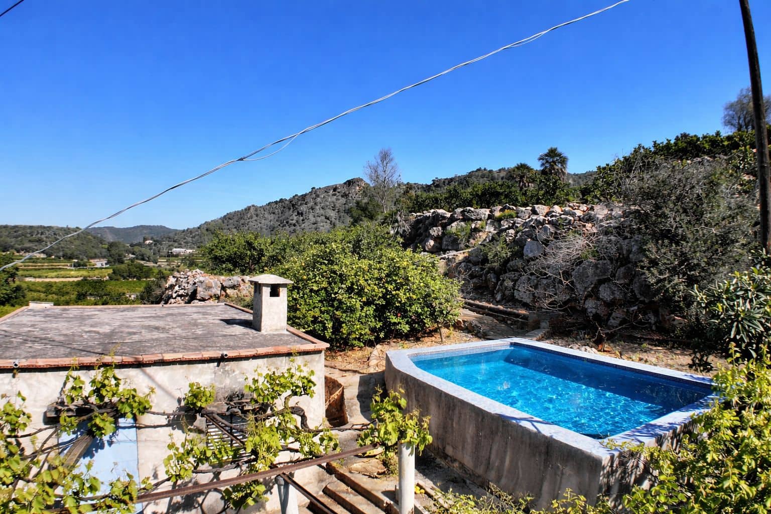 Finca/Herregård til salgs i L'Atzuvia - € 75 000 (Ref: 9747262)