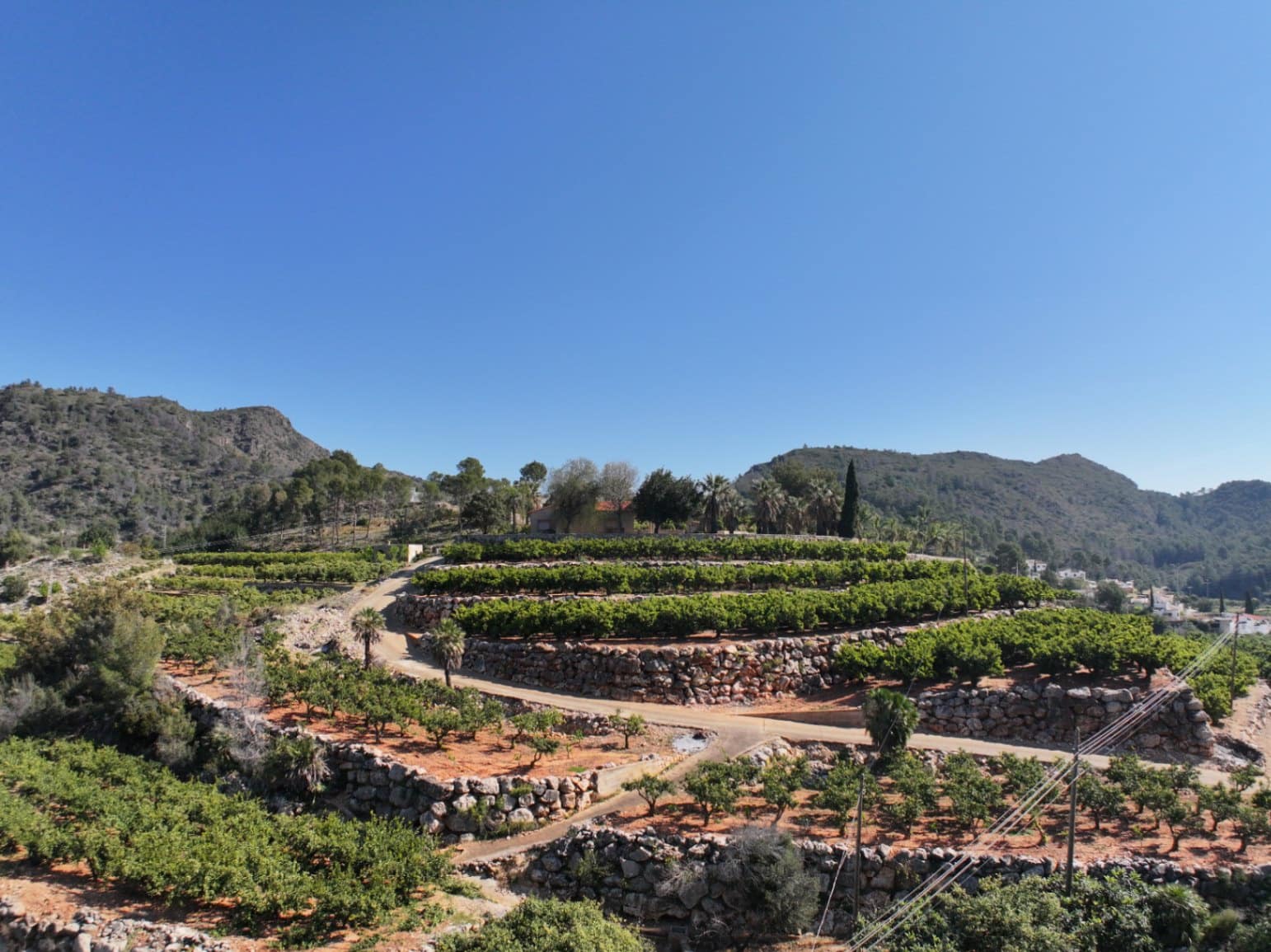 Finca/Herregård til salgs i L'Atzuvia - € 75 000 (Ref: 9747262)