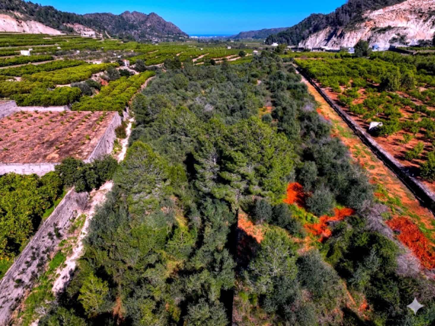 Building Plot for sale in L'Atzuvia - € 92,000 (Ref: 9839933)
