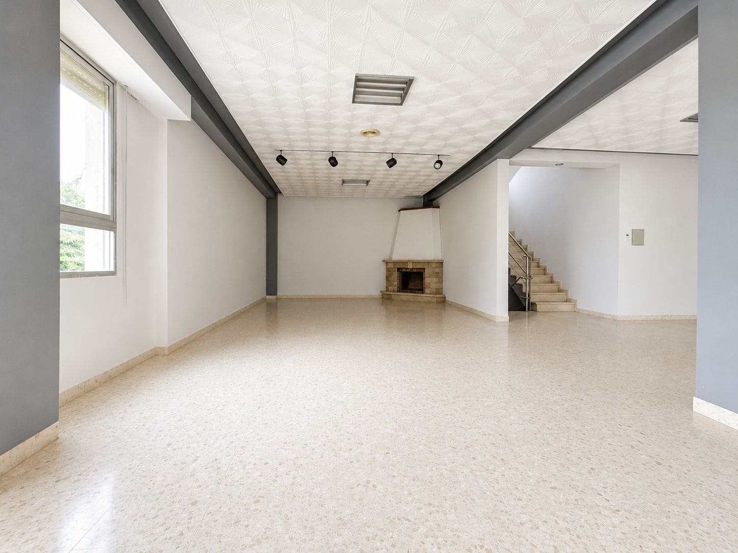 Local Comercial en Pego en venta con garaje - 780.000 € (Ref: 9917204)