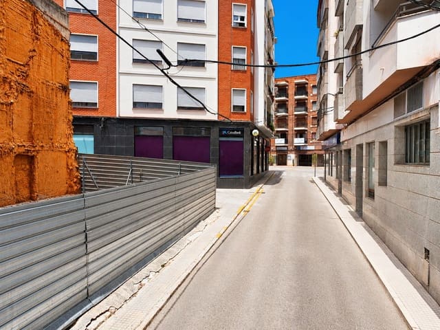 Tontti myytävänä paikassa Pego - 75 000 € (Ref: 9917622)