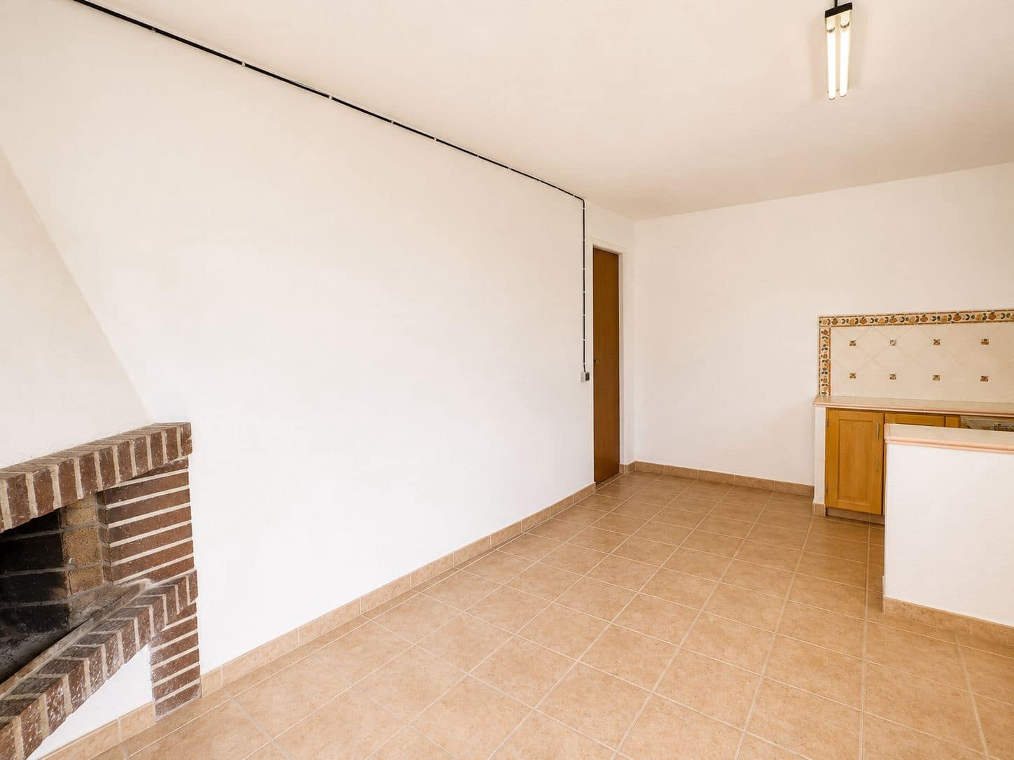 Maalaistalo myytävänä paikassa L'Atzuvia - 360 000 € (Ref: 9967975)