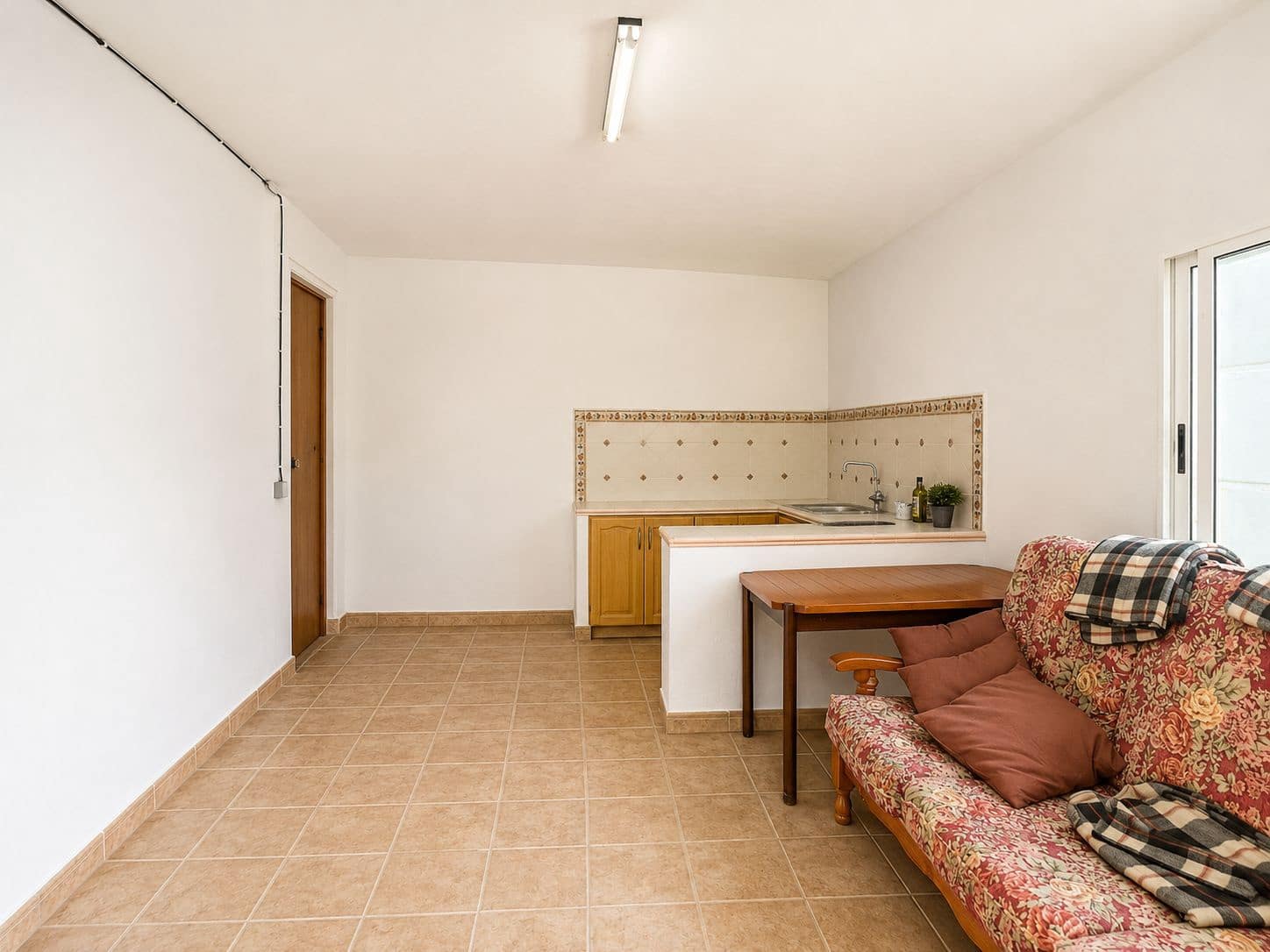 Maalaistalo myytävänä paikassa L'Atzuvia - 360 000 € (Ref: 9967975)