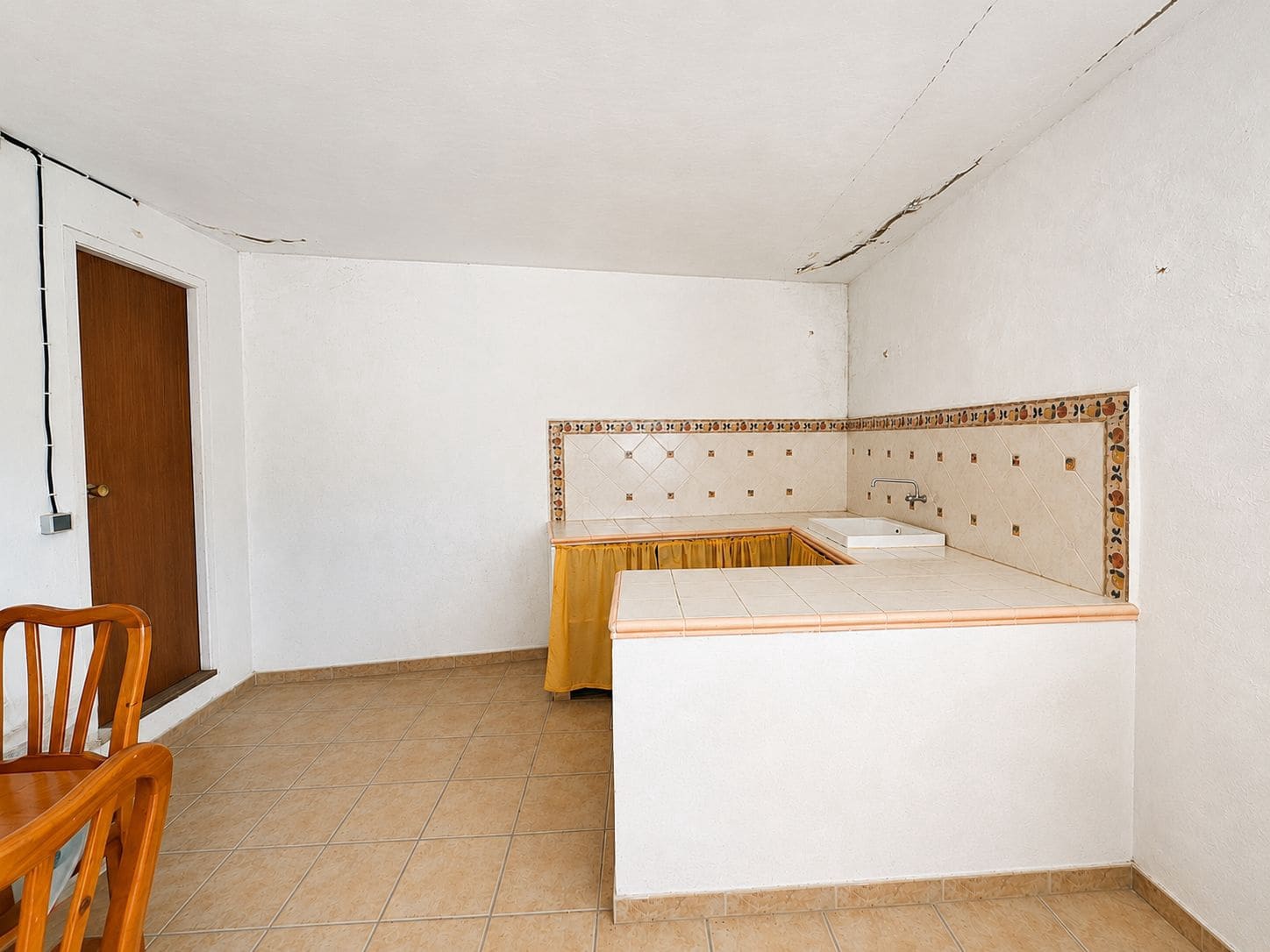 Maalaistalo myytävänä paikassa L'Atzuvia - 360 000 € (Ref: 9967975)