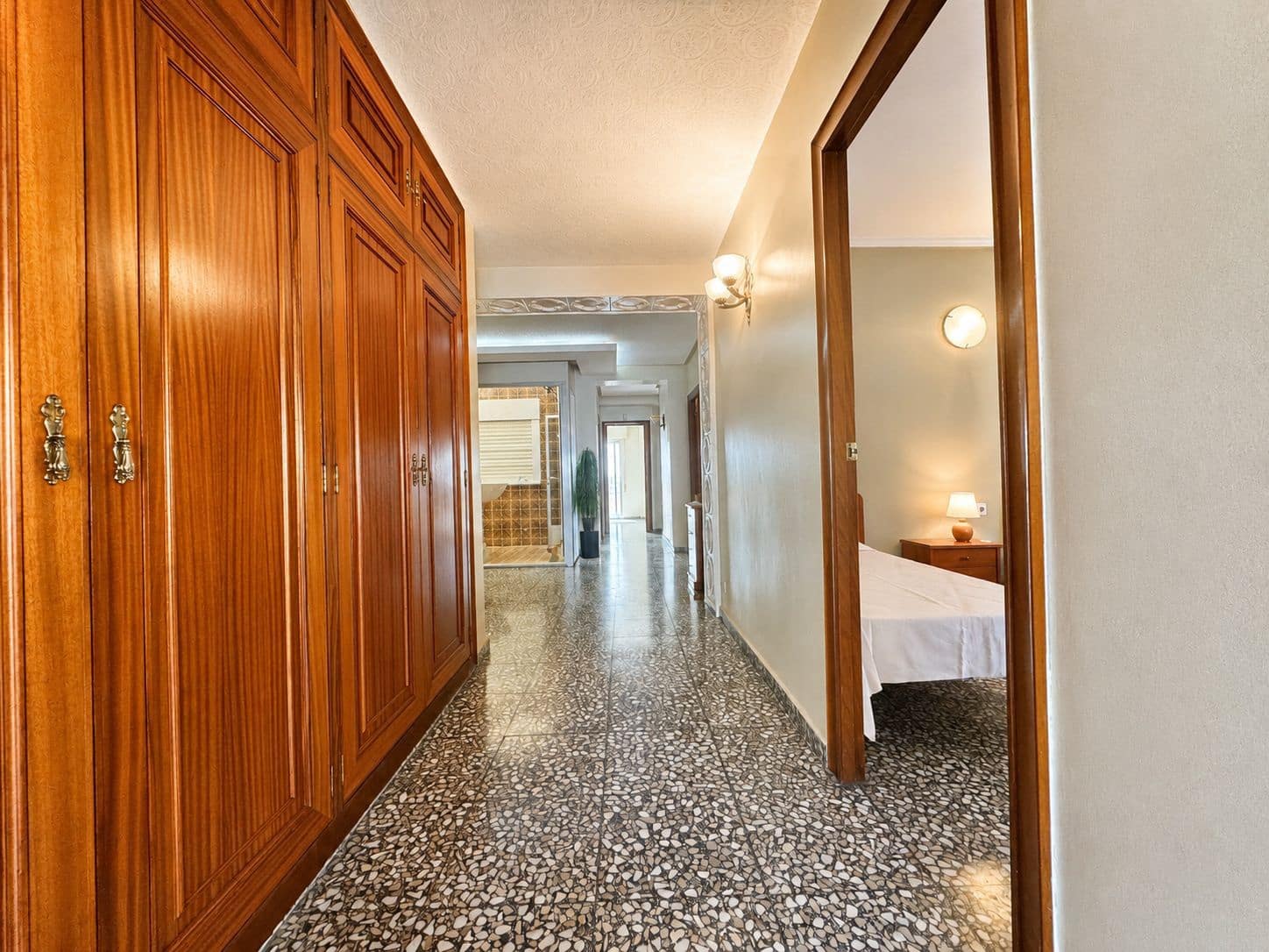 Wohnung zu verkaufen in Oliva - 165.000 € (Ref: 9980030)