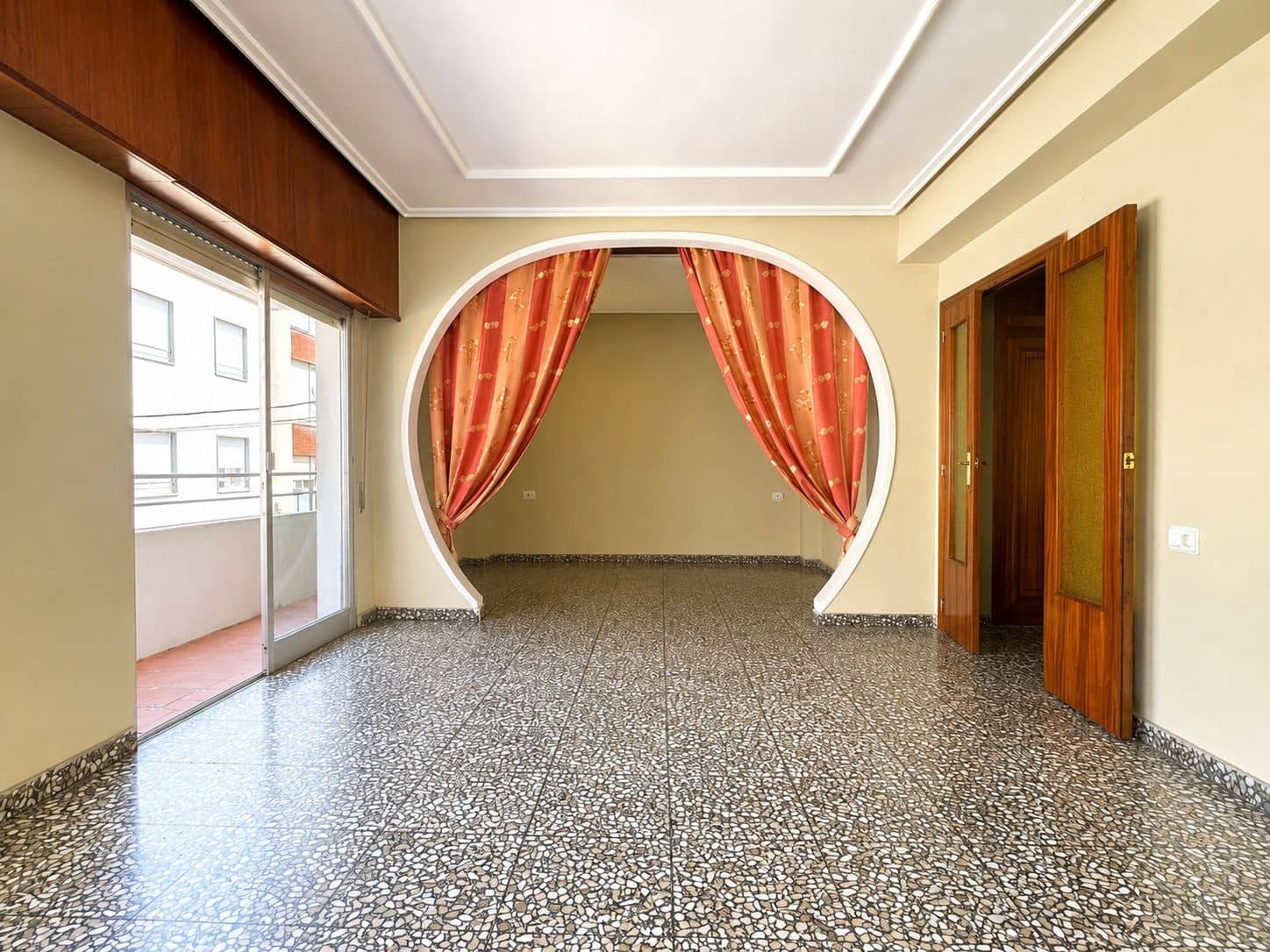 Wohnung zu verkaufen in Oliva - 165.000 € (Ref: 9980030)