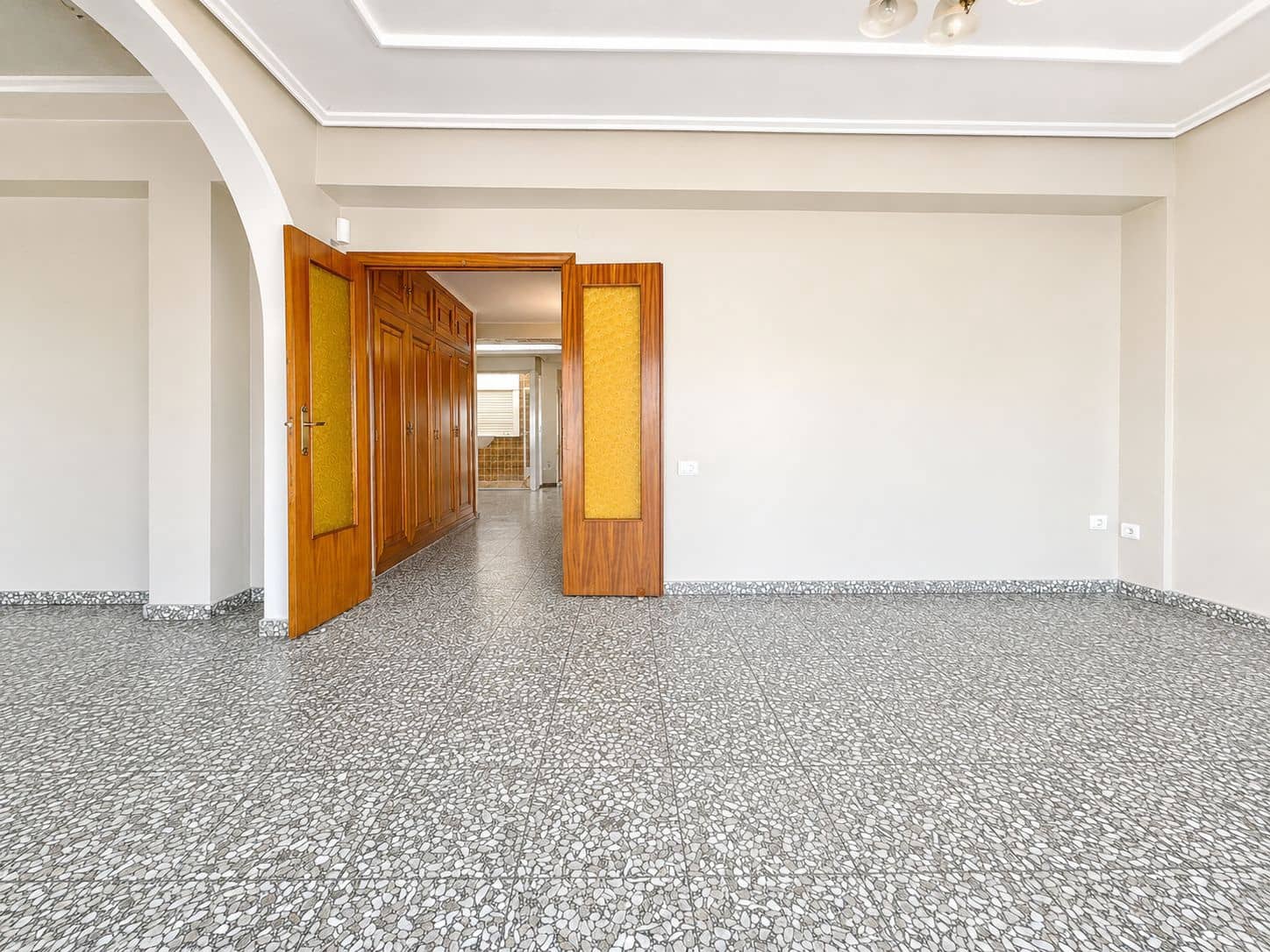 Wohnung zu verkaufen in Oliva - 165.000 € (Ref: 9980030)