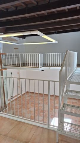 4 soveværelse Erhverv til leje i Sant Jaume, Palma de Mallorca - € 2.200 (Ref: 9145779)