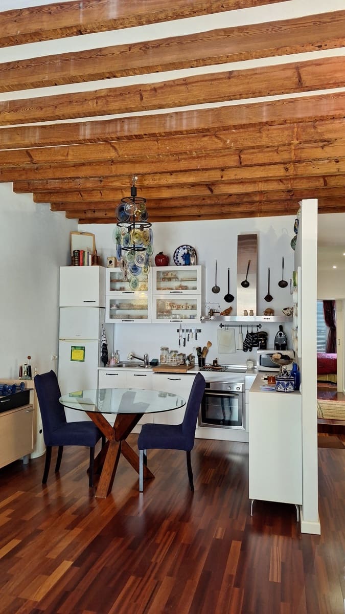 2 bedroom Apartment for sale in Palma de Mallorca - € 450,000 (Ref: 9146204)