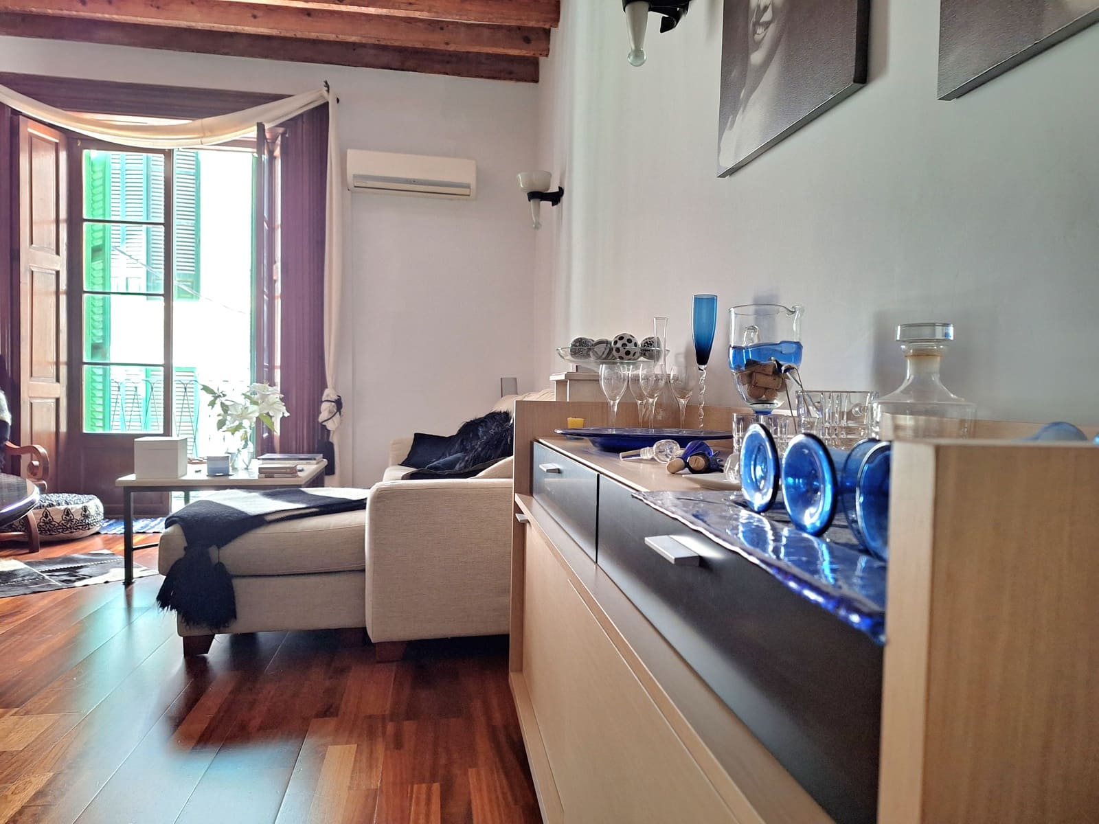2 bedroom Apartment for sale in Palma de Mallorca - € 450,000 (Ref: 9146204)