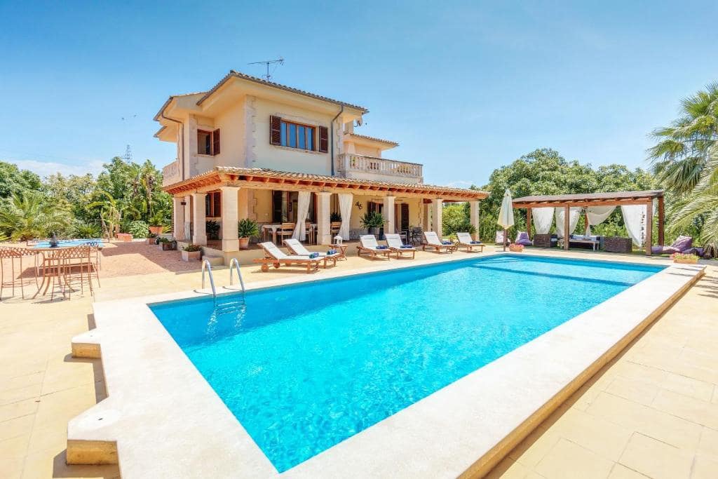 4 soveværelse Villa til salg i Palma de Mallorca med swimmingpool - € 1.995.000 (Ref: 9150608)