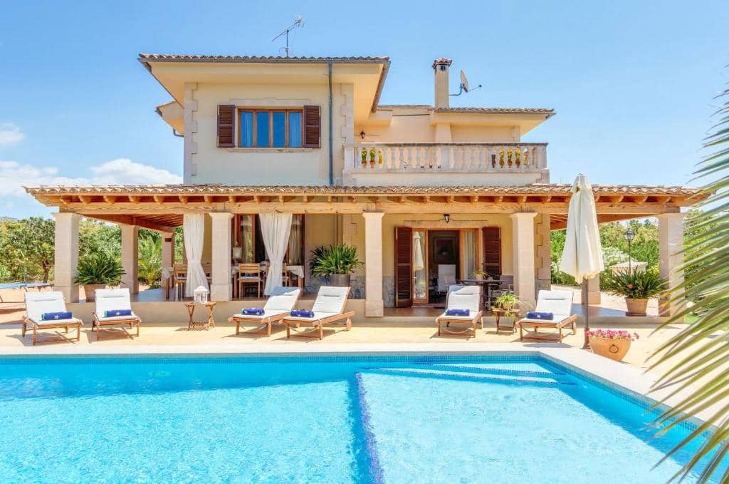 4 soveværelse Villa til salg i Palma de Mallorca med swimmingpool - € 1.995.000 (Ref: 9150608)
