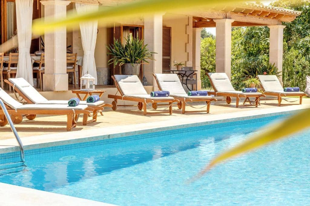 4 soveværelse Villa til salg i Palma de Mallorca med swimmingpool - € 1.995.000 (Ref: 9150608)