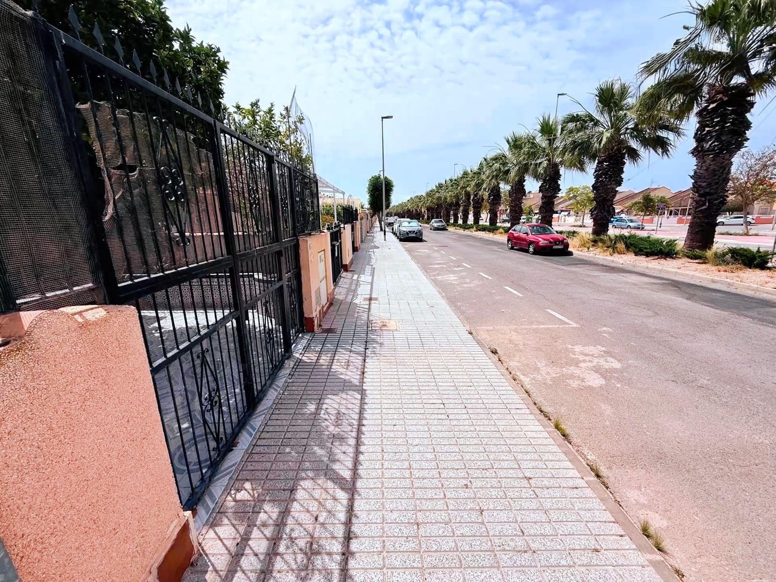 3 soverom Rekkehus til salgs i Los Alcazares med garasje - € 164 900 (Ref: 10060215)