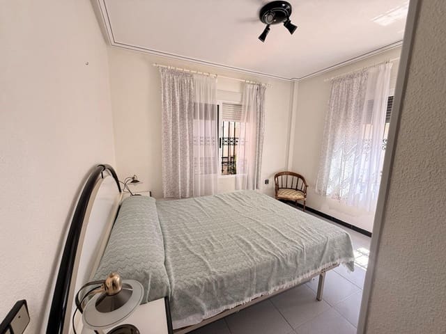 3 Zimmer Reihenhaus zu vermieten in Los Alcázares - 800 € (Ref: 10060217)